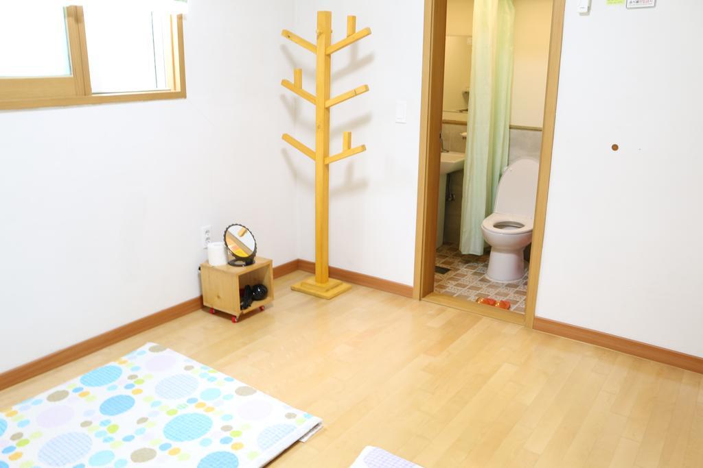 Tongyeong One Guesthouse Exterior photo
